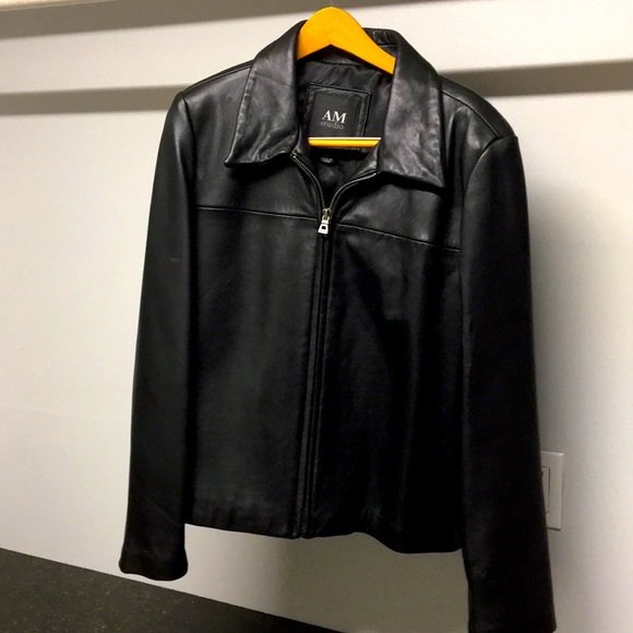 Women’s Leather Jacket never worn - Picture 1 of 3